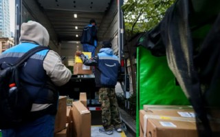 亚马逊将向第三方卖家征收3.5%燃油附加费