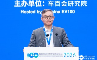 黑芝麻智能单记章：VLA+世界模型，或许会超越人类的驾驶能力