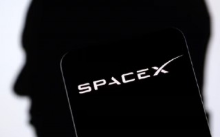 SpaceX据悉秘密提交IPO文件 估值或超过1.75万亿美元