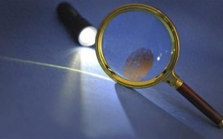 借公务出差之机公款旅游，公车私用……包正清被“双开”