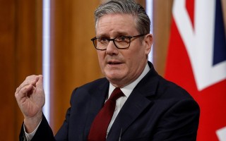 美国施压要求护航霍尔木兹海峡，盟友反应冷淡