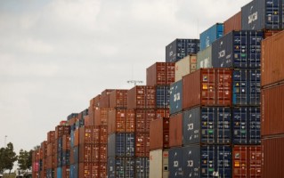 零售企业警告：若伊朗冲突持续数月，将上调商品价格