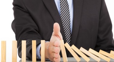 17亿元销售费用难救滞销“神药”：中成药龙头净利腰斩