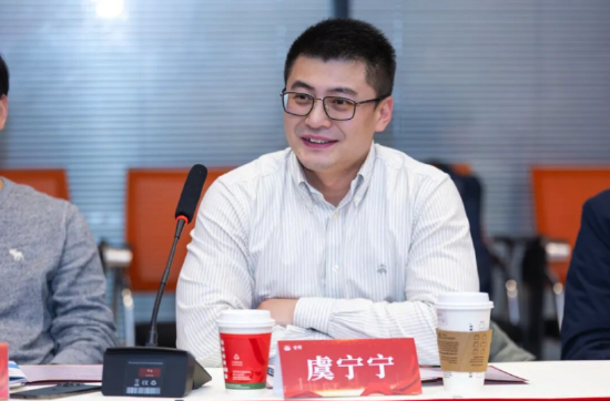 复旦数学获百亿私募金锝持续支持，股票策略投资总监王立峰返校为六位学者颁聘书-第4张图片-51吃大瓜