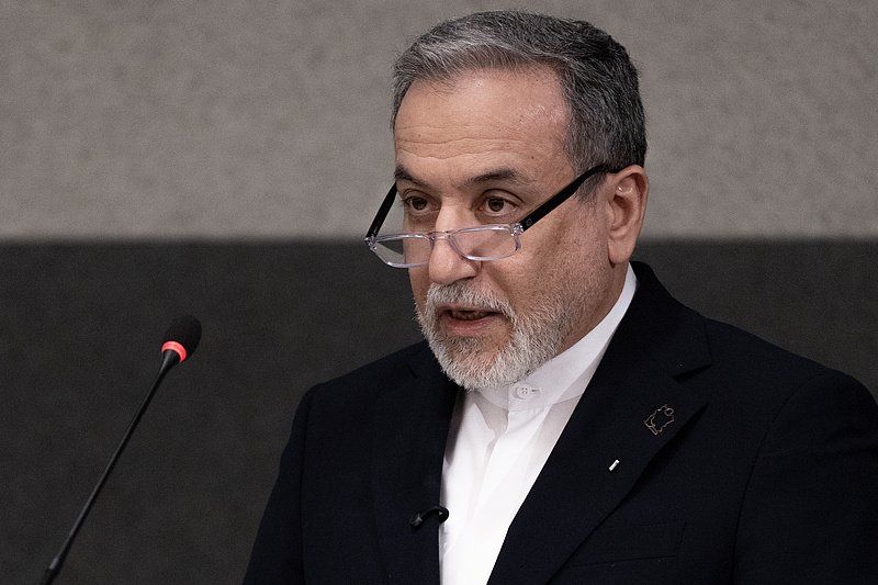 伊朗外长：伊朗经调解方与美“交流信息” 没有谈判-第1张图片-51吃大瓜