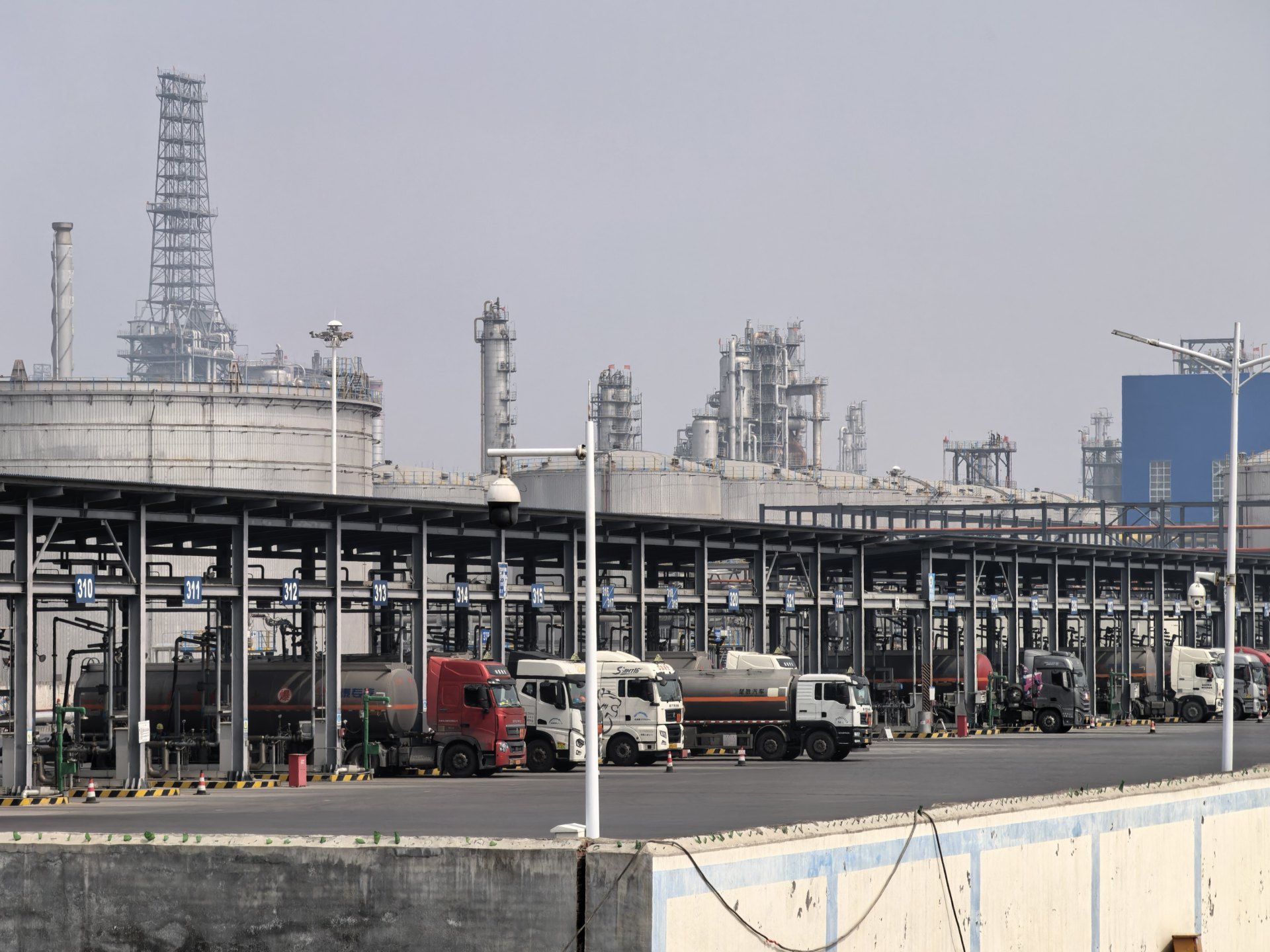 “以前每桶省20美元，现在一分折扣没有” 油价“破百”下的山东地炼产业现状深度调查-第8张图片-51吃大瓜