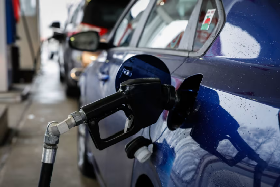 油价飙升、股市下挫，就连美国富人也对经济感到悲观-第1张图片-51吃大瓜