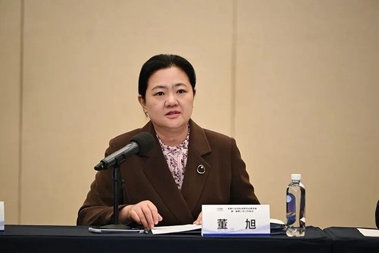 农行中层人事调整 农银金租总裁卸任-第1张图片-51吃大瓜